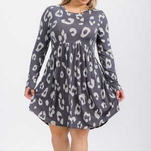 Boutique Animal Print Flare Dress Long Sleeve Pockets Above The Knee Gray